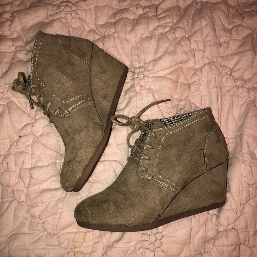 Taupe Wedges